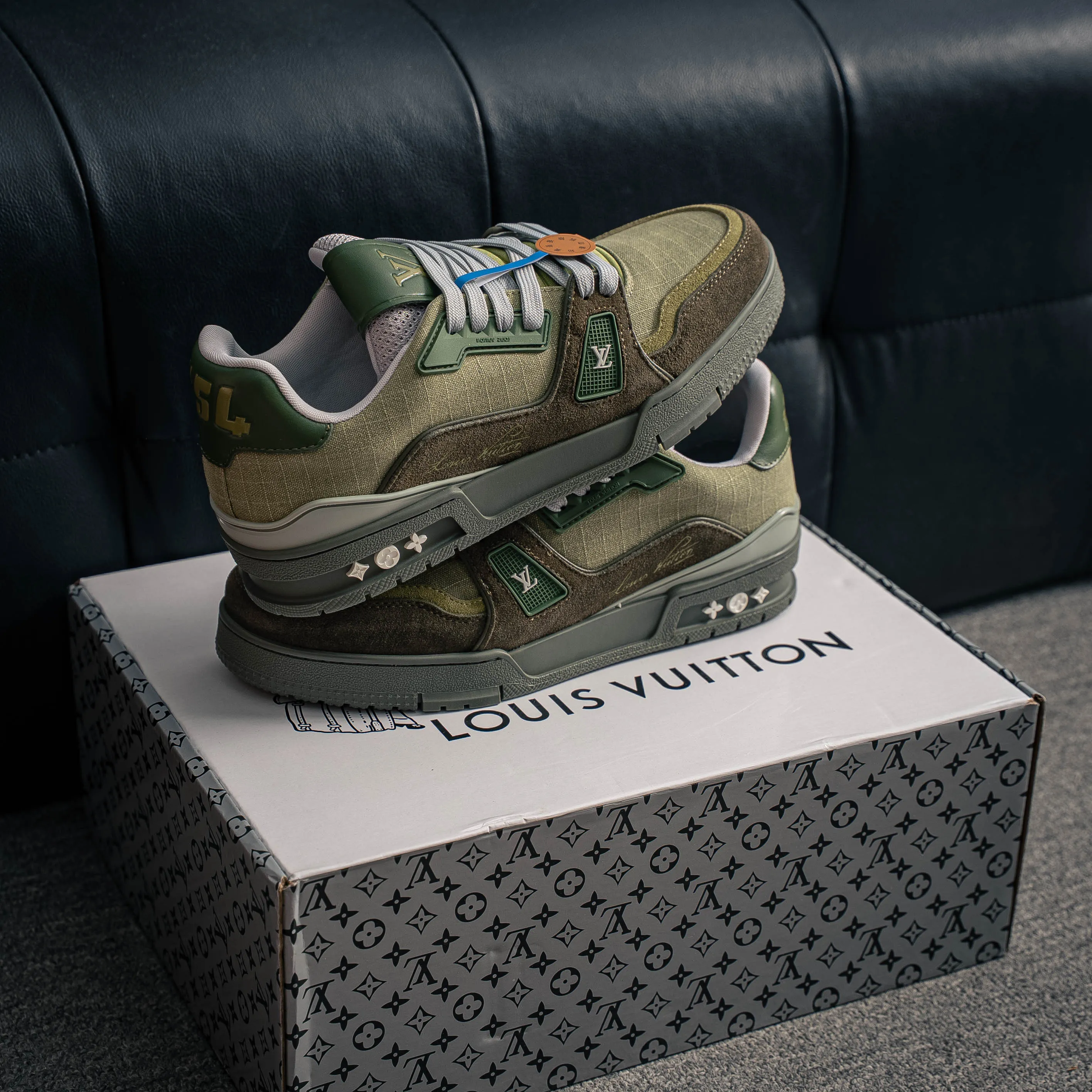 【L 2 】 Premium LV Classic New Arrival ✦ 1:1 ， ， ✦ Cowhide Leather Shoes ， LOGO ✦ + ，